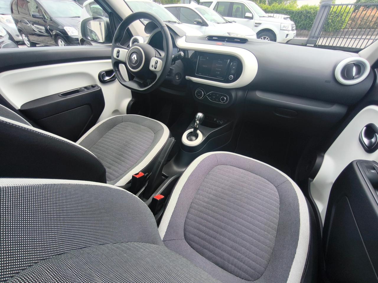 TWINGO ZEN ELETRIC-KM 48000-UNIPROPRIETARIO