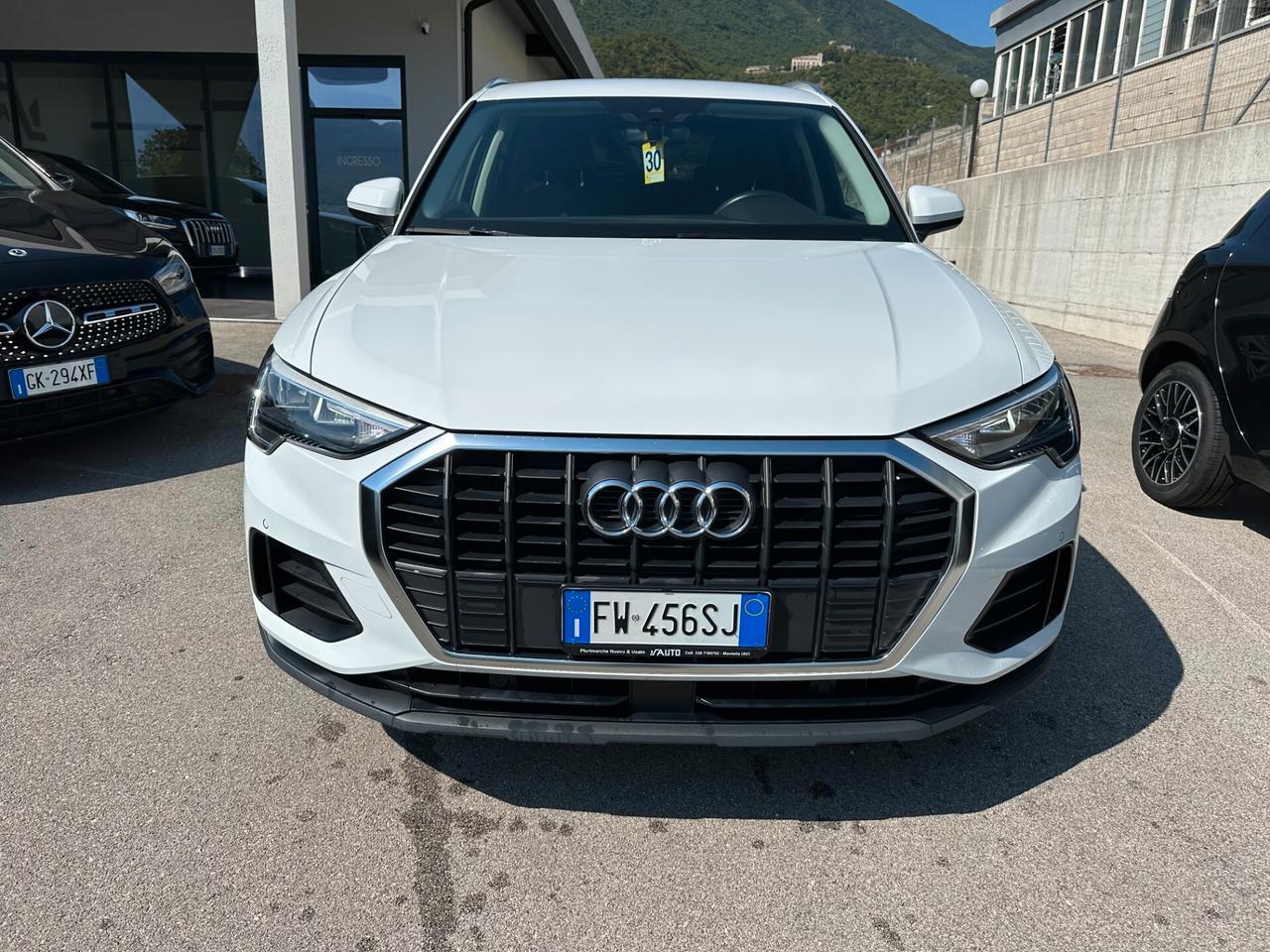 Audi Q3 35 TDI S tronic Business