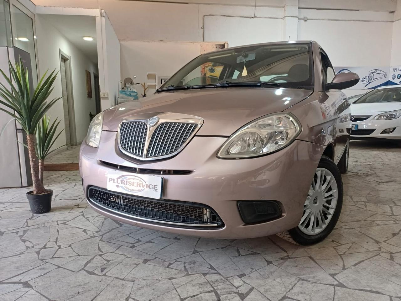 Lancia Ypsilon GPL DI SERIE - 2010