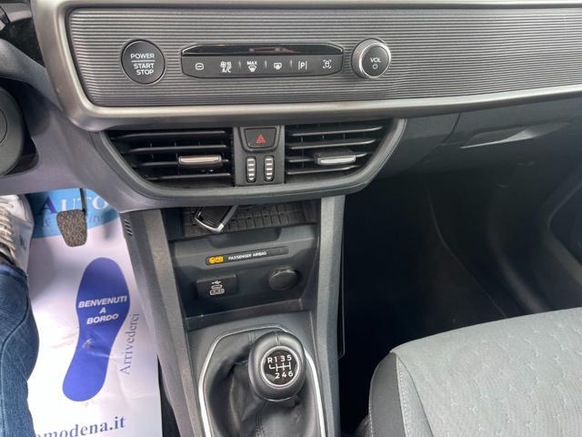 FORD Tourneo Courier 1.0 EcoBoost Titanium