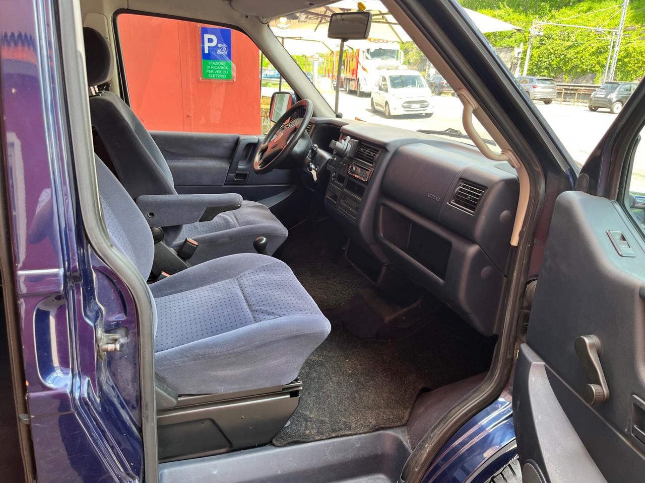 Volkswagen Caravelle - 7 posti - 150 CV