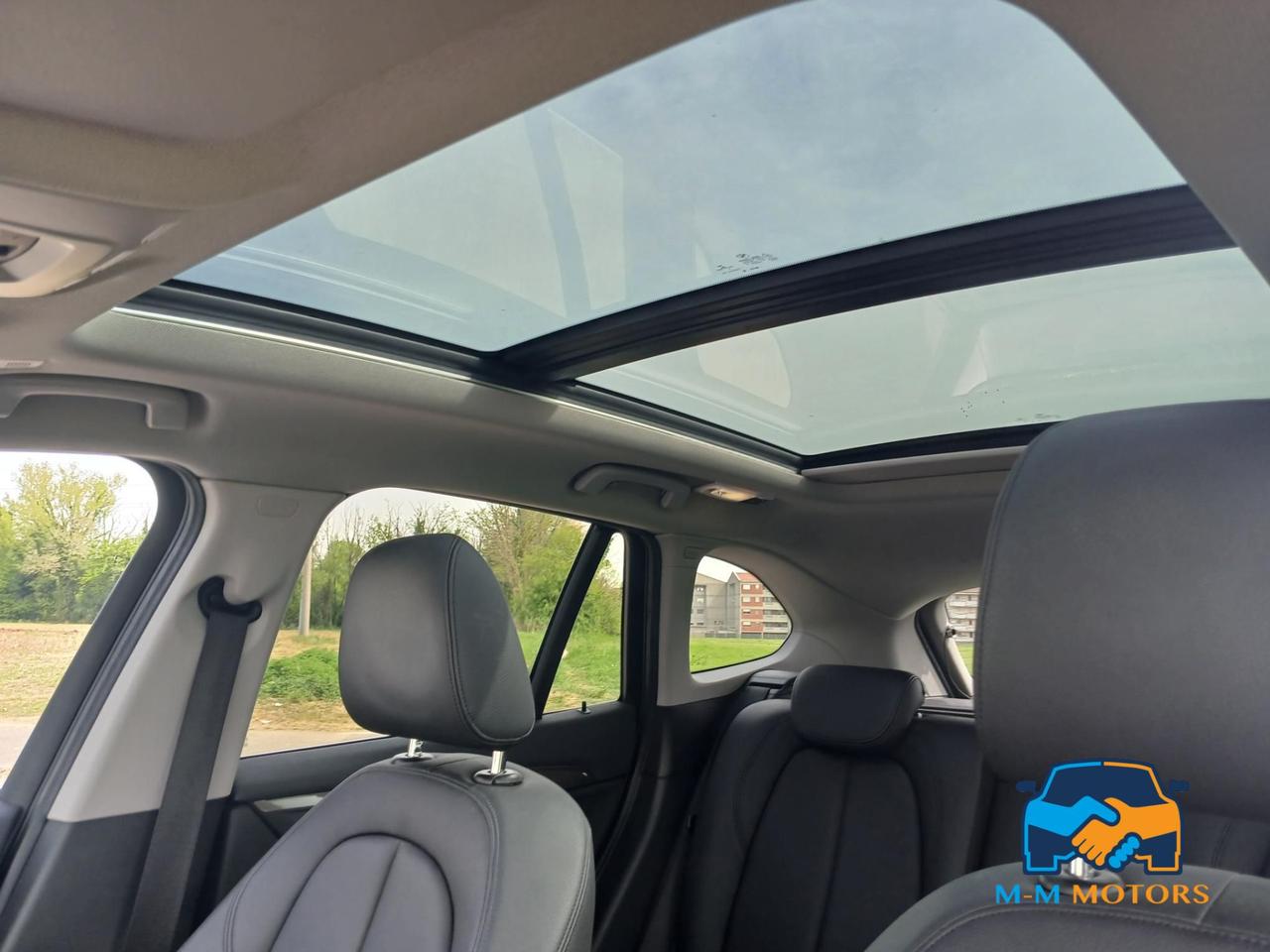 BMW X1 sdrive18d xLine auto *TETTO PANORAMA*