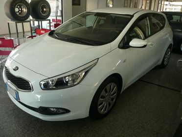 Kia Ceed cee'd 1.4 CVVT 5 porte Cool