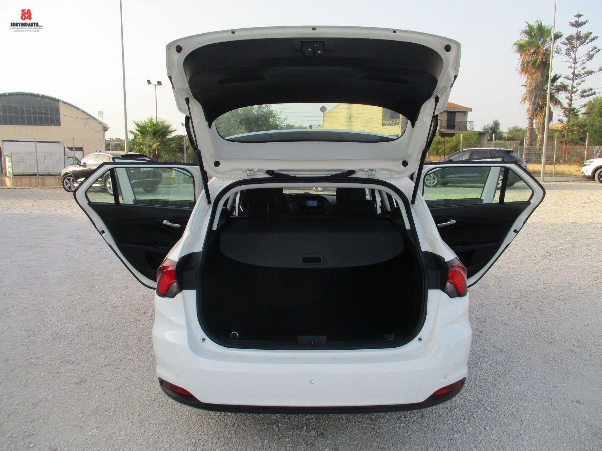 FIAT Tipo 1.6 Mjt DCT SW Easy Bus.2019 KM80000