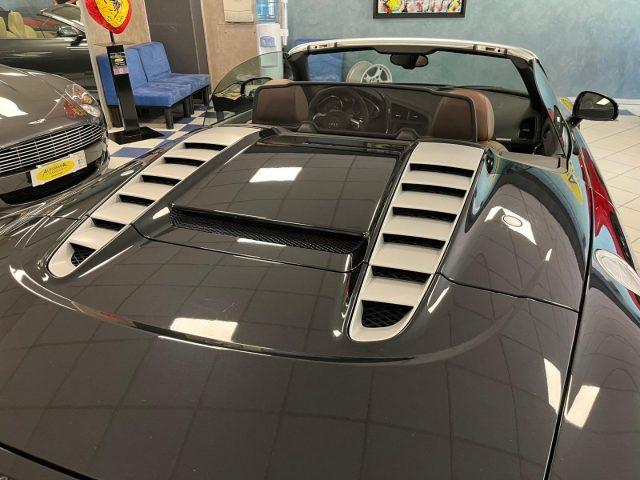 AUDI R8 Spyder 5.2 V10 FSI quattro R tronic