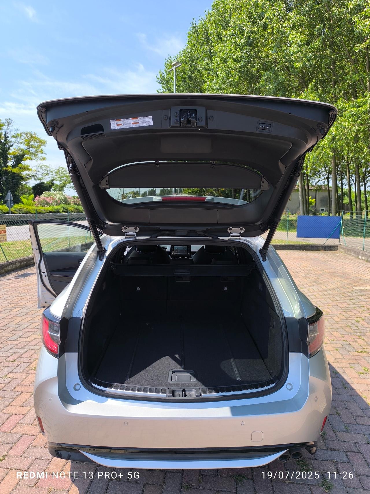 Toyota Corolla Touring Sports 2.0 Hybrid Lounge