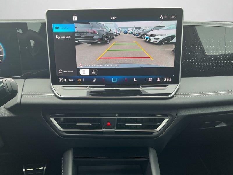 Volkswagen Tiguan 2.0 TDI 150 CV EVO SCR DSG Nuovo Modello R-Line 19" Camera