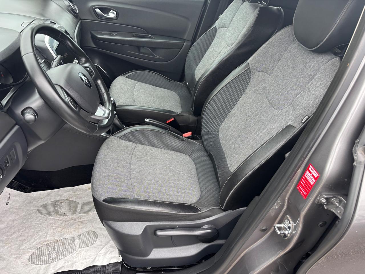 Renault Captur dCi 8V 110 CV Start&Stop Energy Sport Edition2