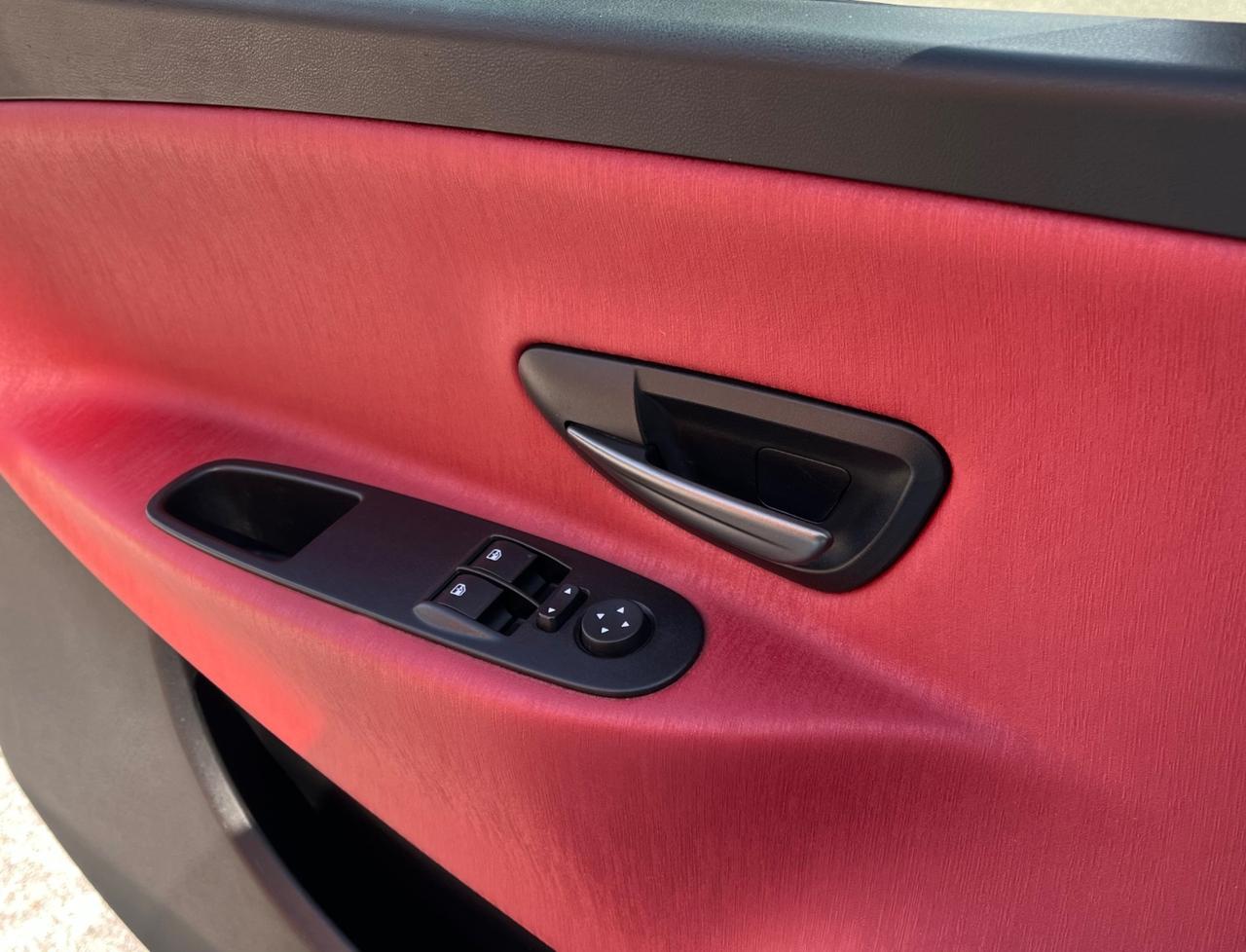 Lancia Ypsilon 1.2 69 CV Black/Red-km72000-