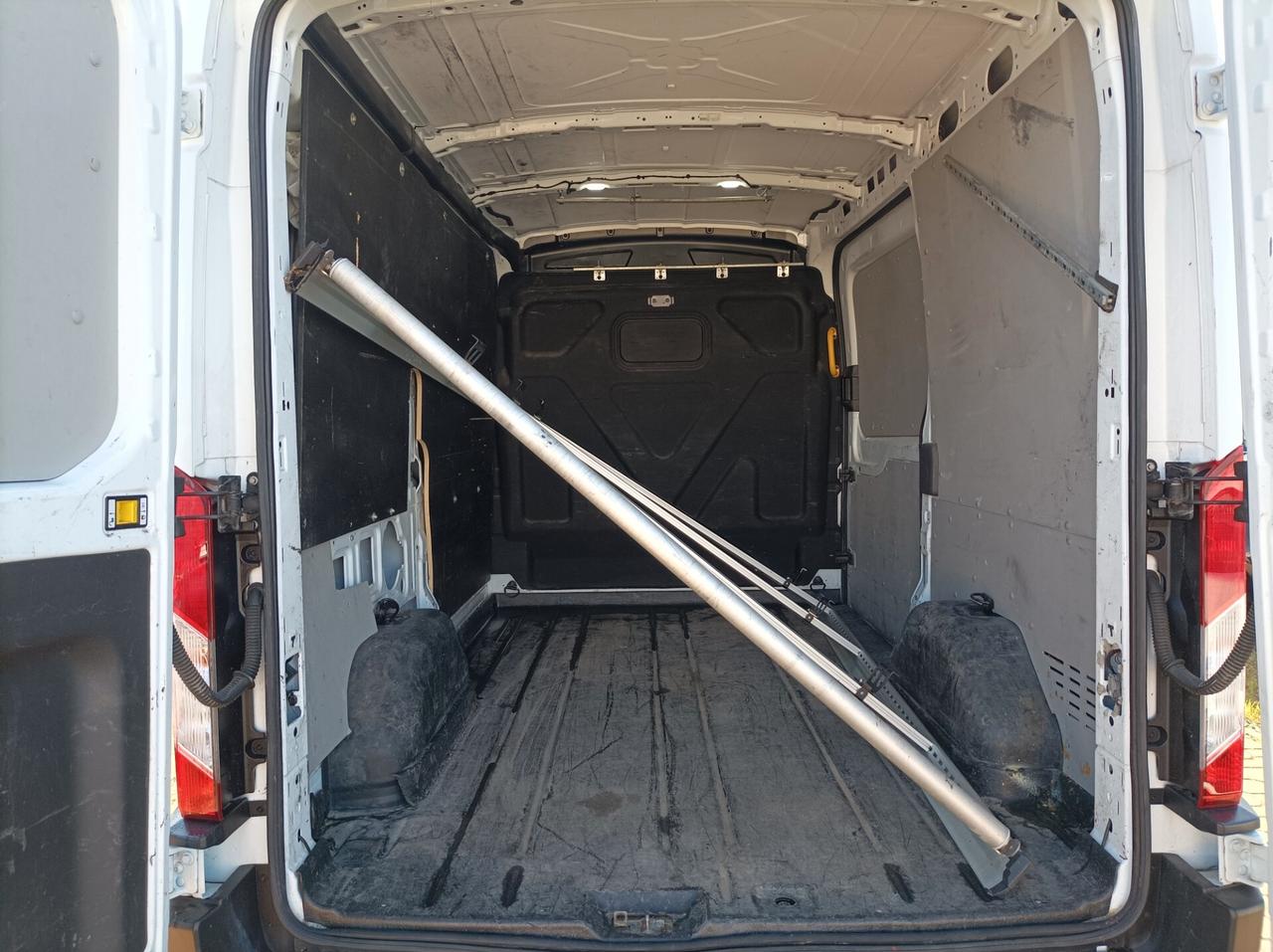 Ford Transit 330 2.0TDCi EcoBlue 130CV G.TRAINO