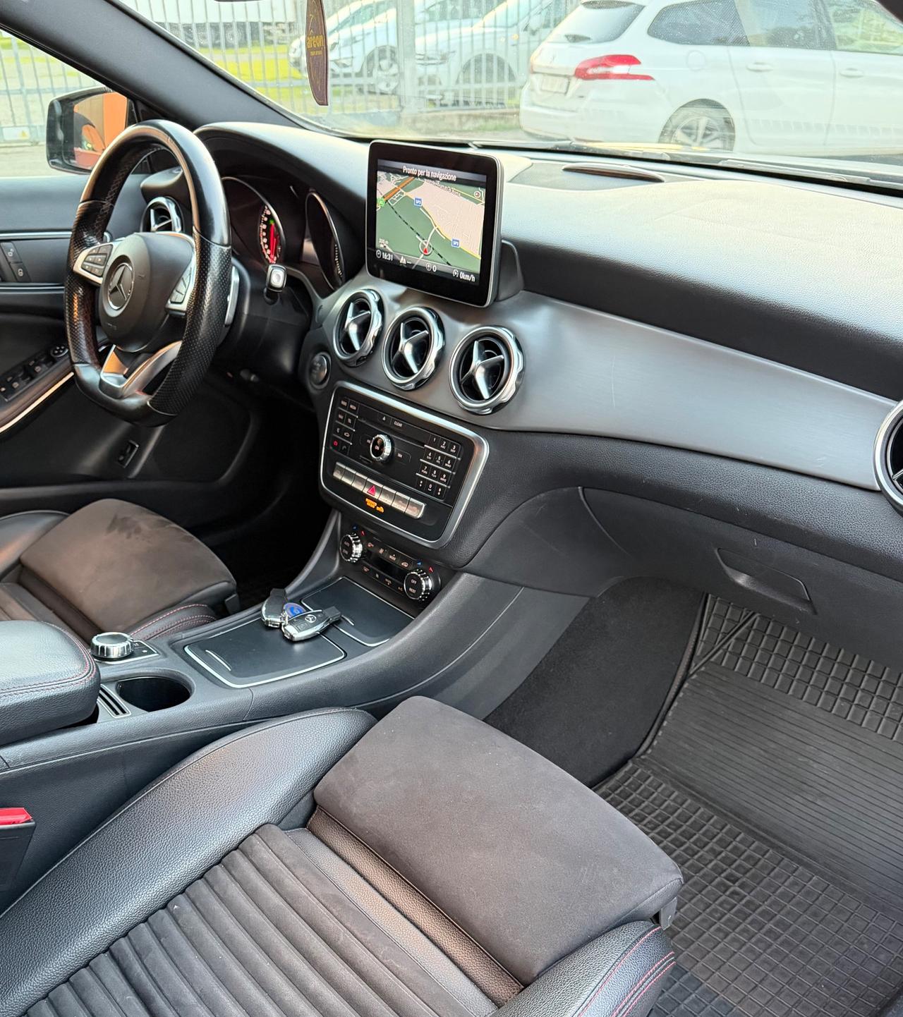 Mercedes-benz GLA 200 d Automatic 4Matic Premium