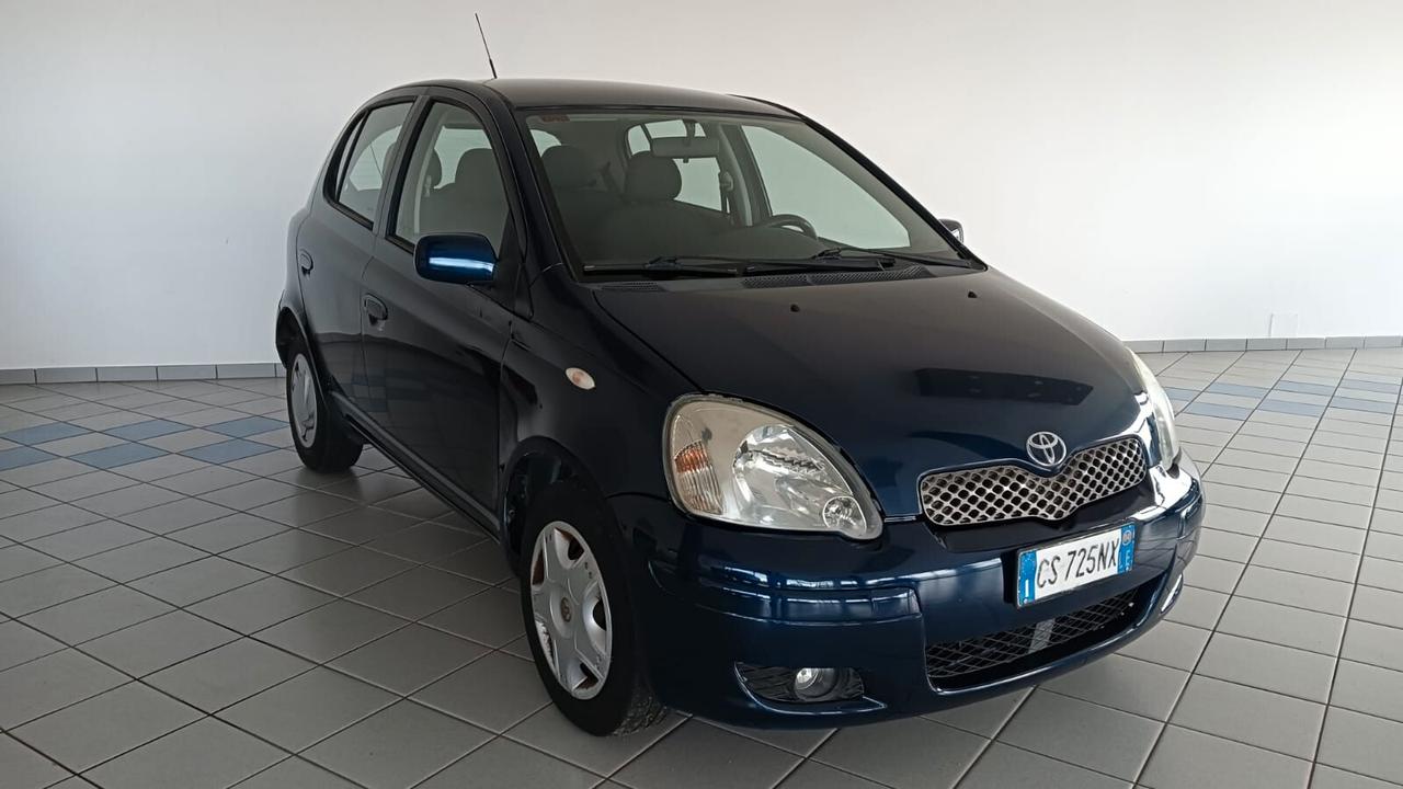 Toyota Yaris 1.0i 16V cat 5 porte Sol