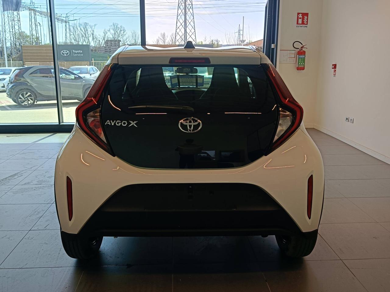 TOYOTA Aygo X 1.0B ACTIVE MT - MY24