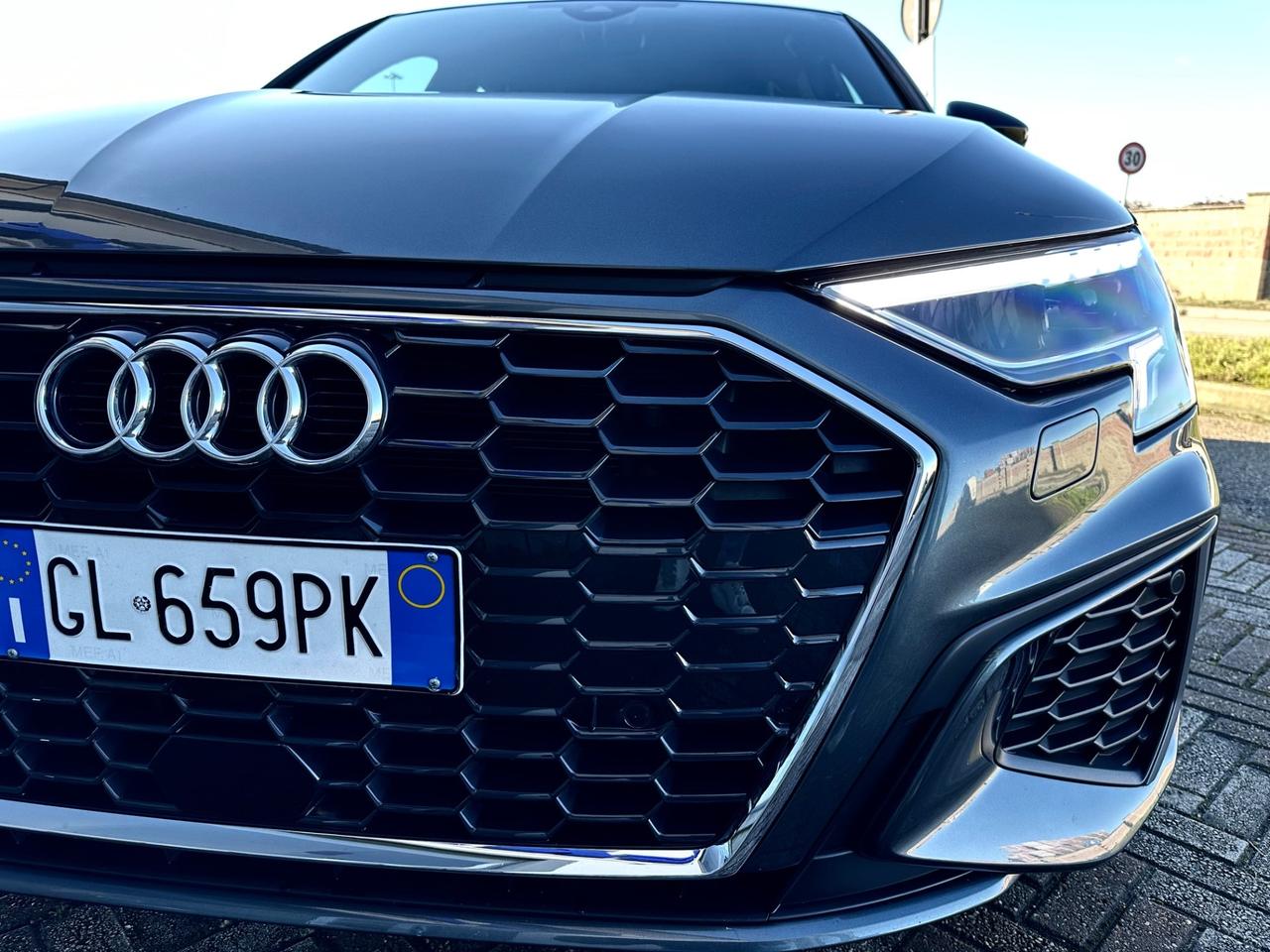 Audi A3 SPORTBACK 40 TDI quattro S tronic line edition *NO VINCOLI*