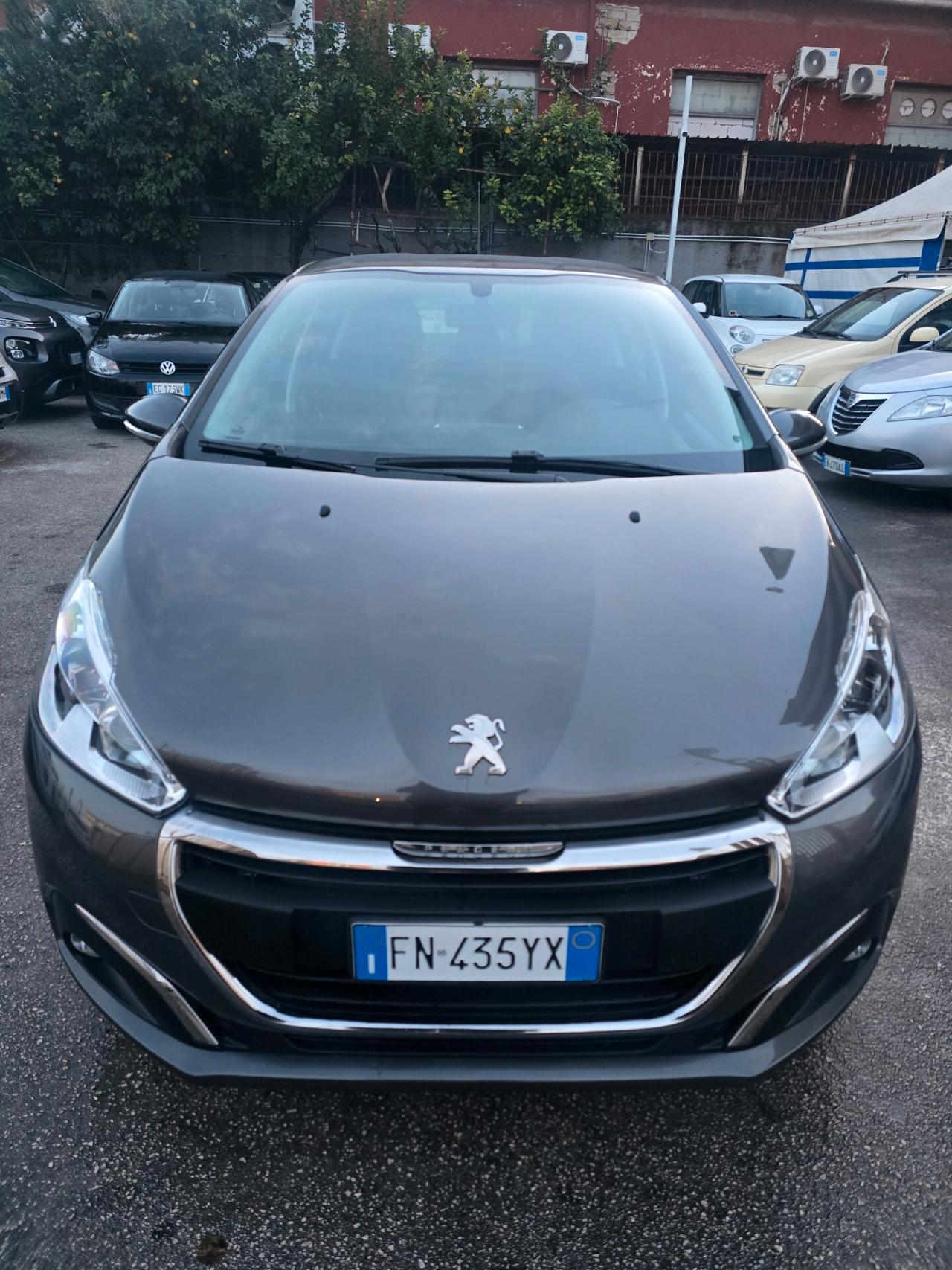 Peugeot 208 PureTech 82 5 porte Allure