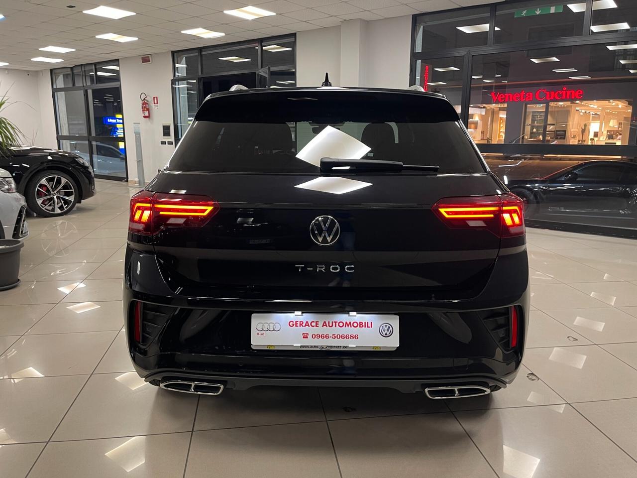 Volkswagen T-Roc 2.0 TDI 150cv DSG R-Line 2024