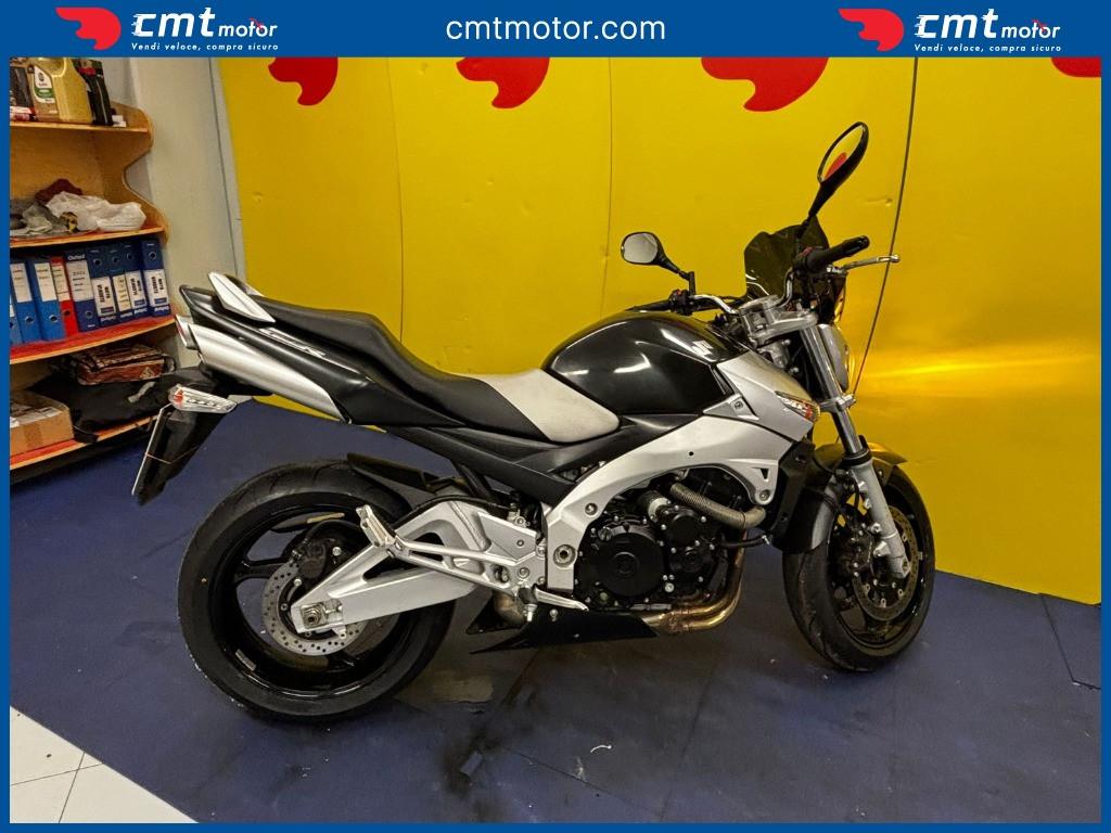 Suzuki GSR 600 - 2006
