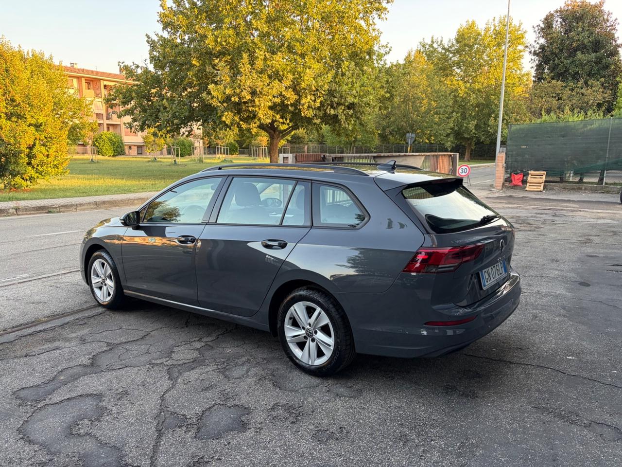 Volkswagen Golf Variant 1.0 eTSI EVO DSG Life