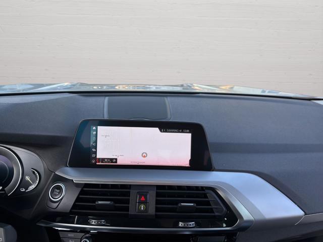 BMW X3 xDrive30e Business Advantage