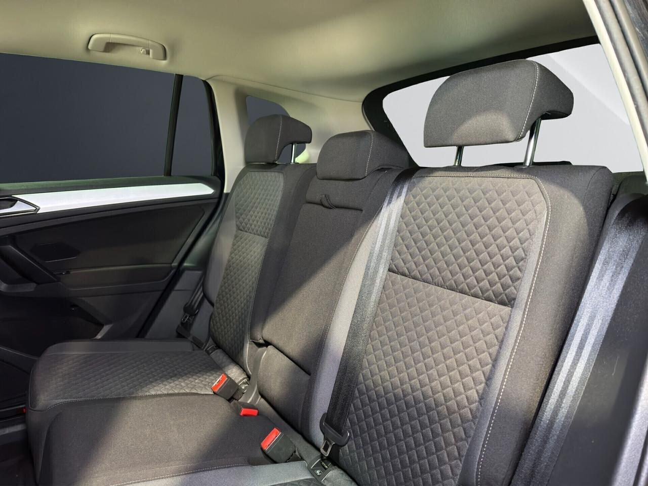 Volkswagen Tiguan 1.6 tdi R-LINE 115cv