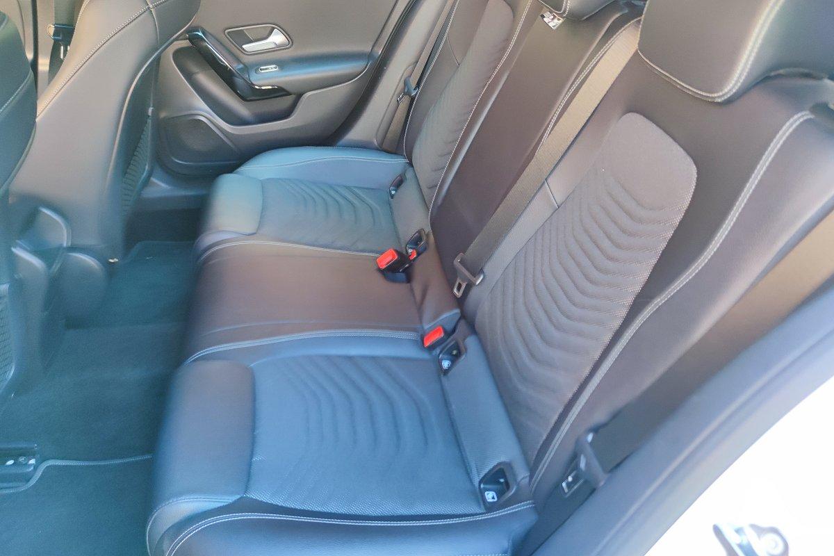MERCEDES A 180 d Automatic Business Extra