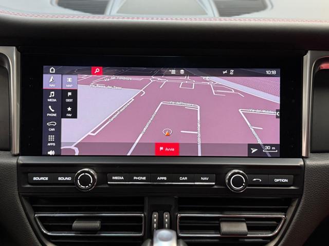 PORSCHE Macan 2.0