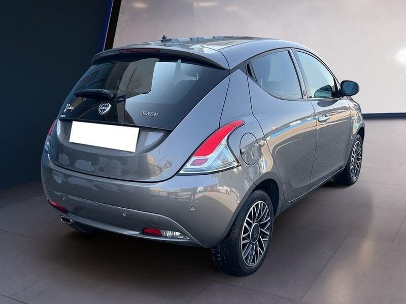 Lancia Ypsilon III 2021 1.0 firefly hybrid Gold s&s 70cv