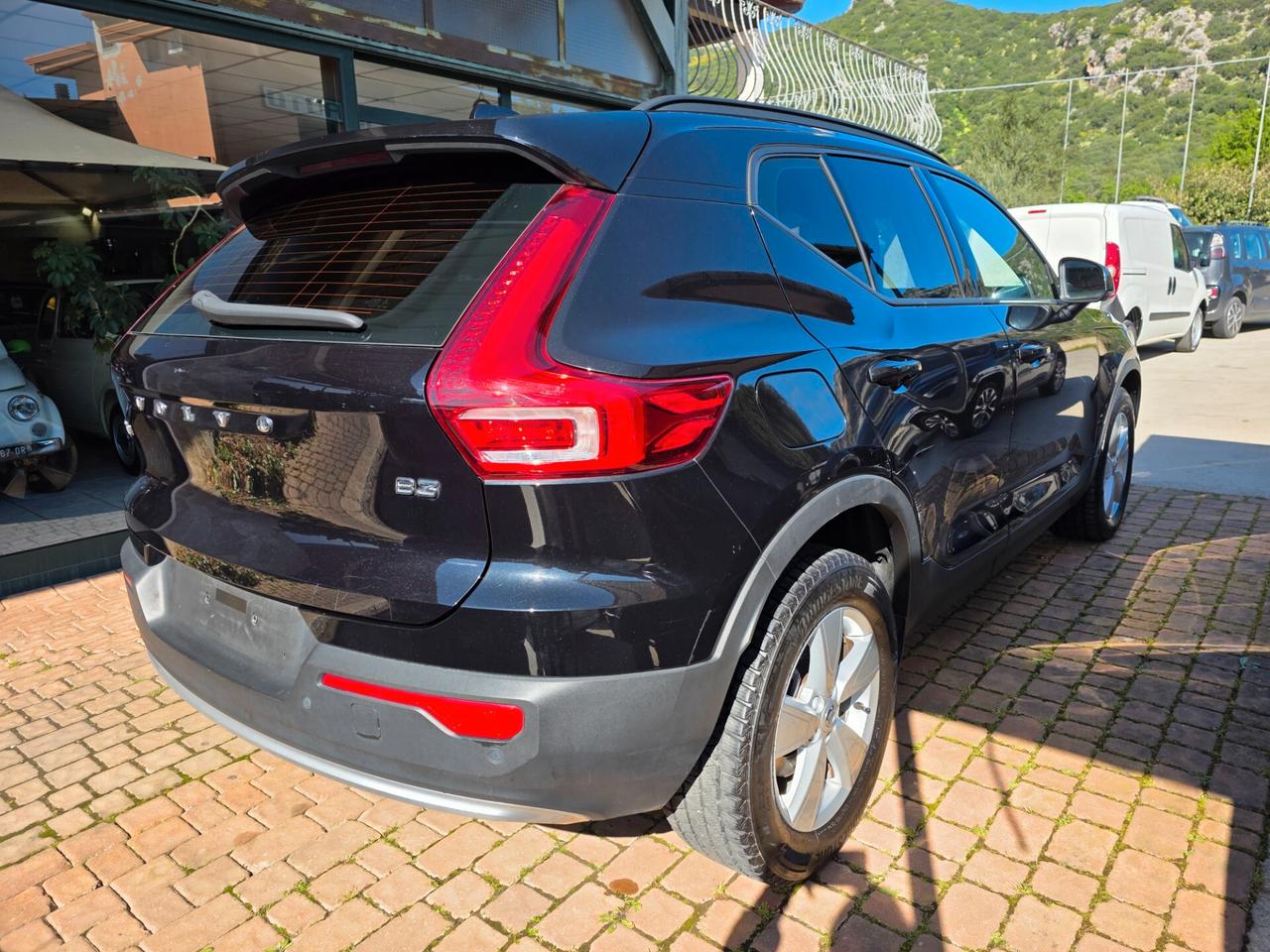 Volvo XC40 B3 automatico Core