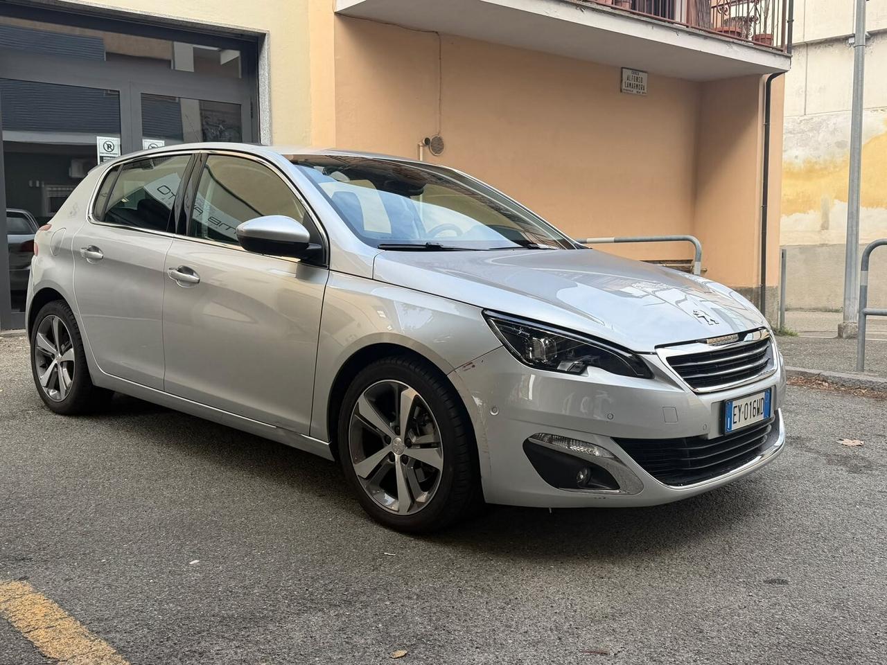 Peugeot 308 unipro 29.900km certificati