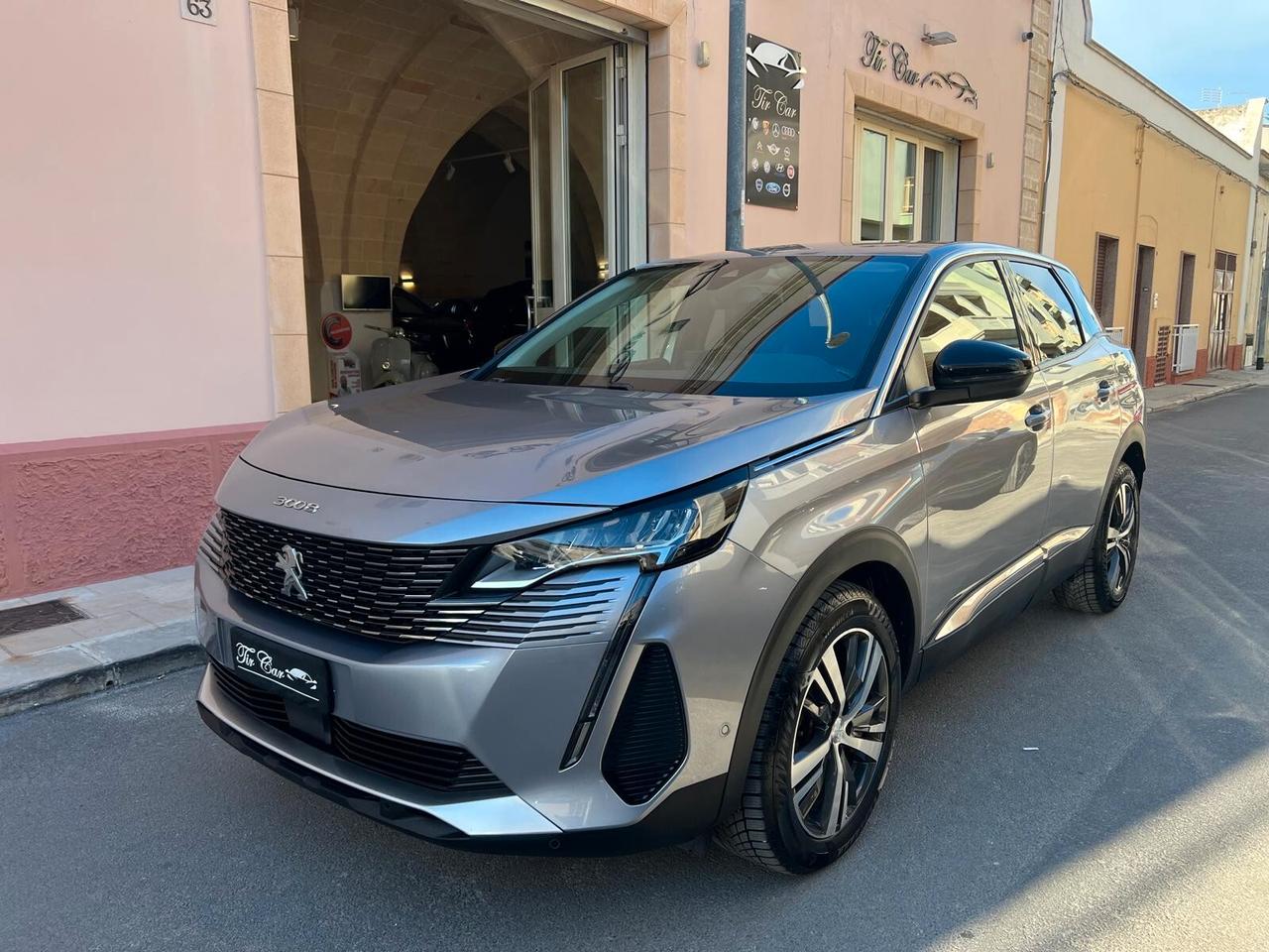 PEUGEOT 3008 ALLURE 1.5 130CV PELLE NAVI CAM ANNO 2022