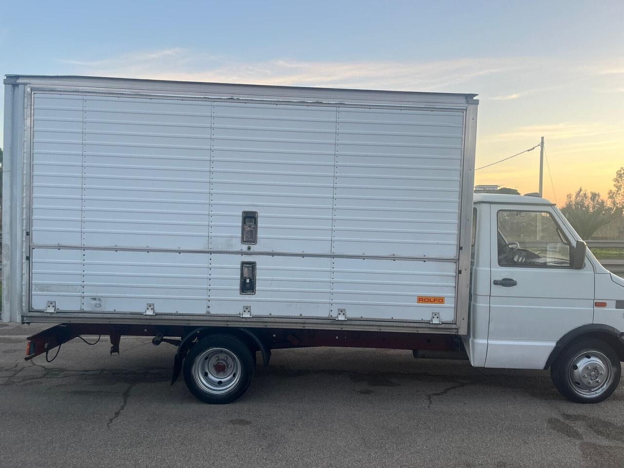 Iveco Daily 35-8 furgonatura cassa