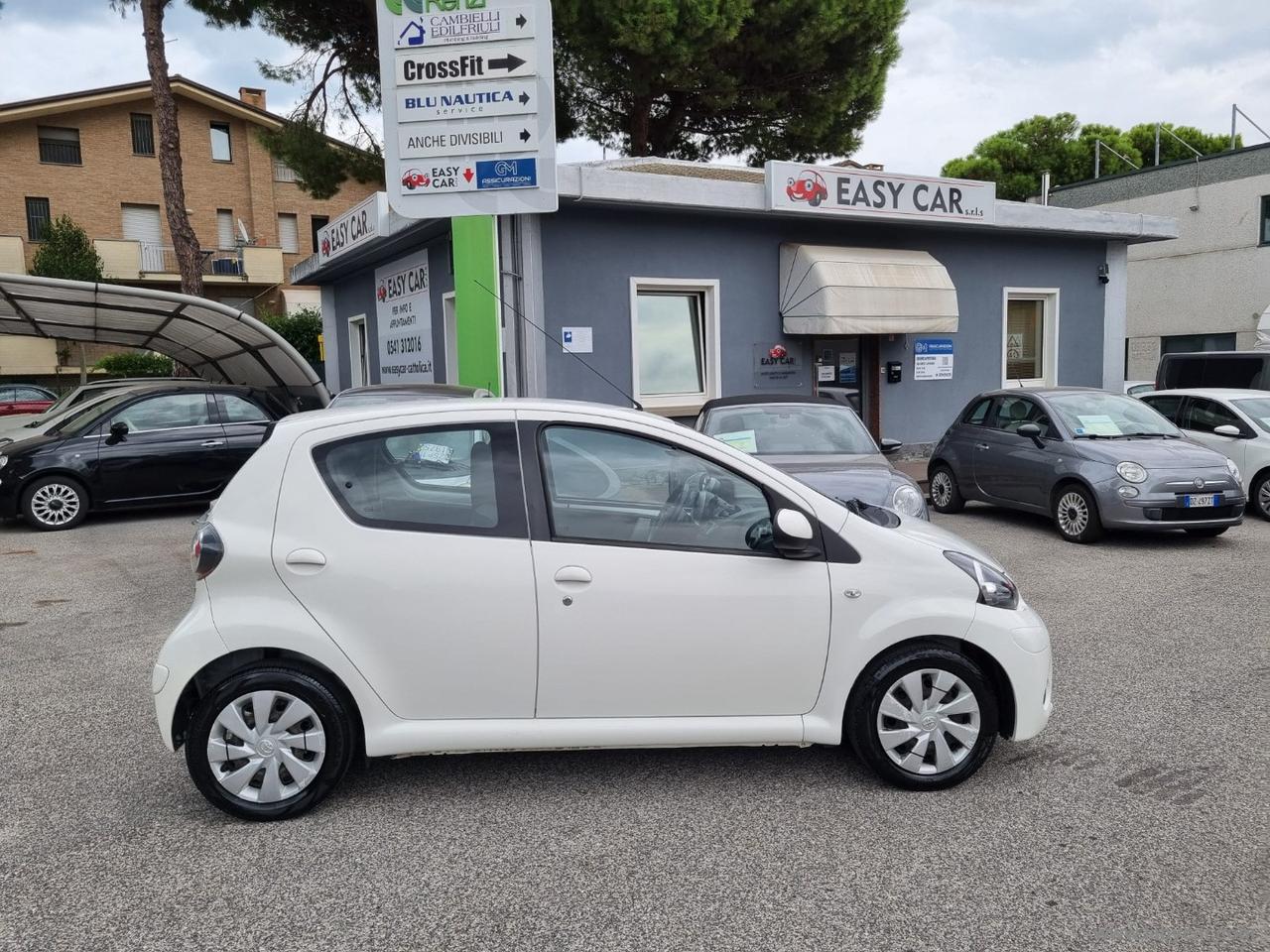 TOYOTA Aygo 1.0 12V VVT-i 5p. Lounge MMT