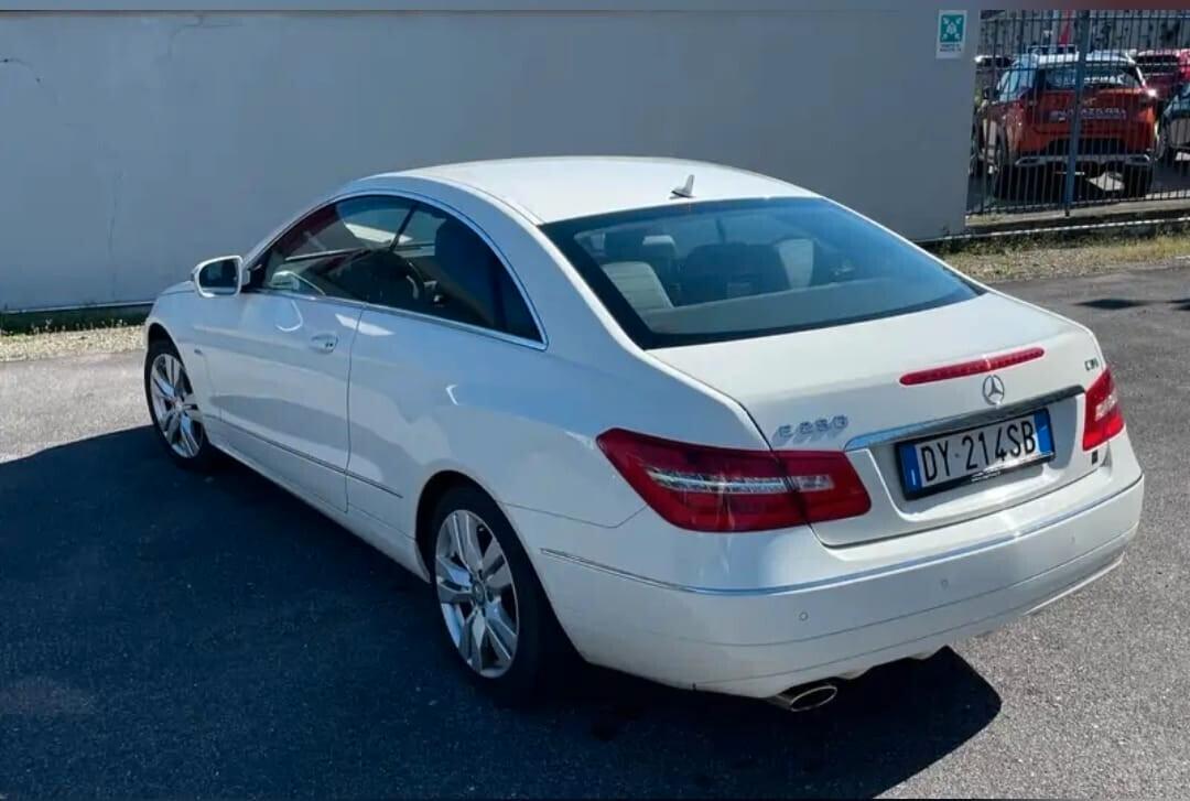 IMPECCABILE-PERFETTA-Mercedes-benz E 250 CDI Coupé BlueEFFICIENCY Avantgarde