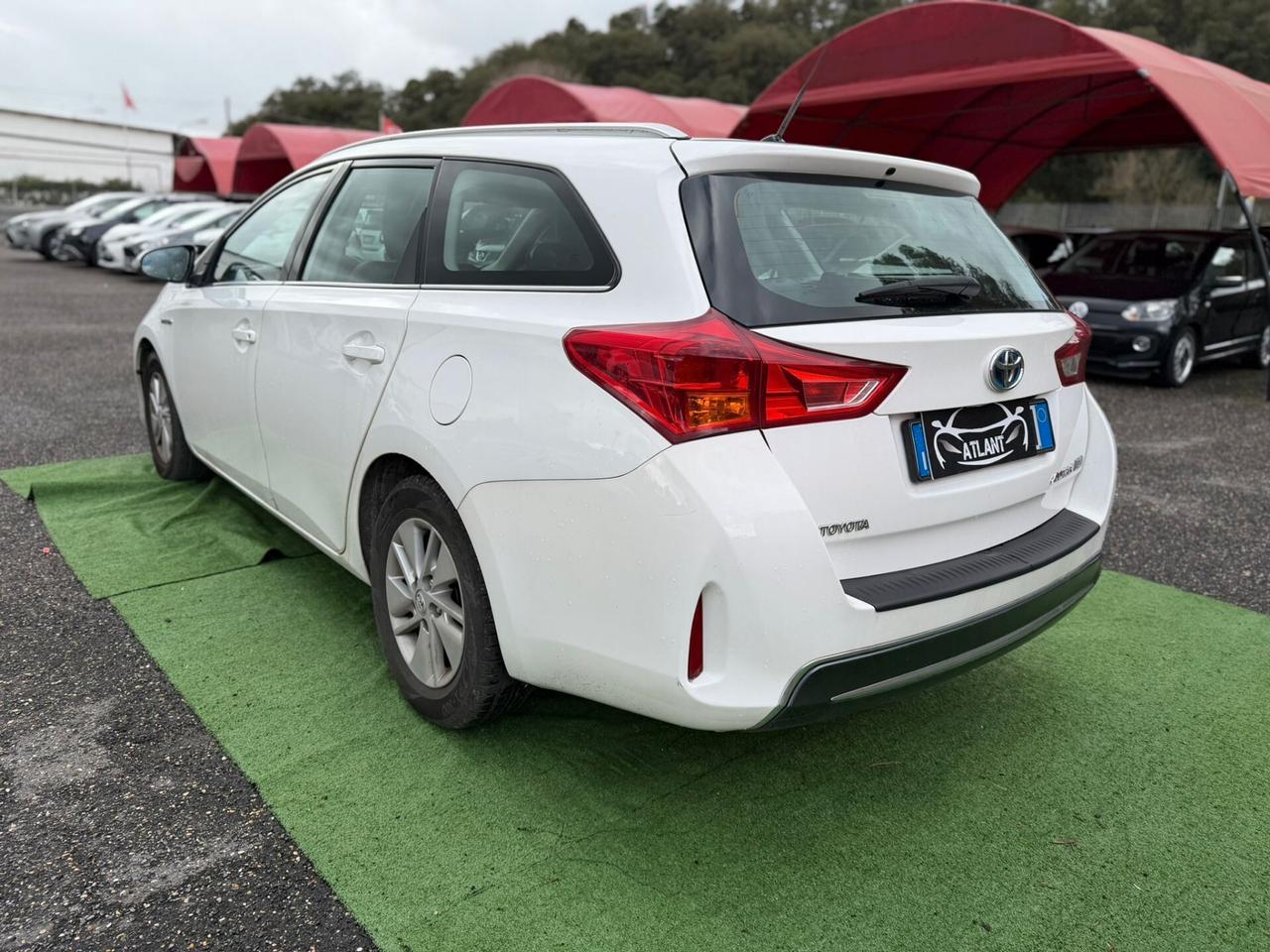 Toyota Auris Touring Sports 1.8 Hybrid Lounge
