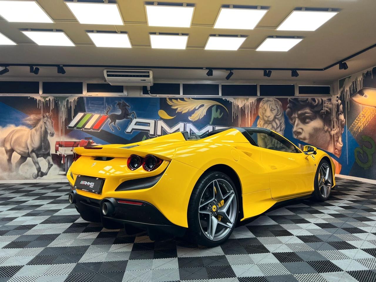Ferrari F8 Spider 3.9 (333)