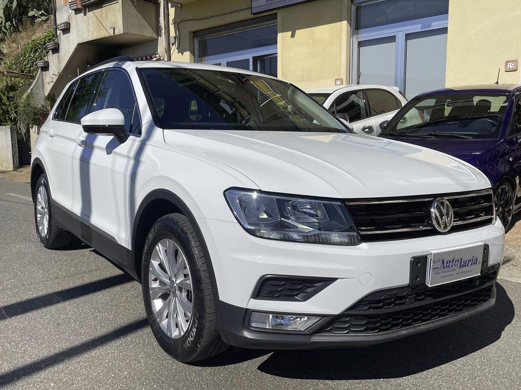 Volkswagen Tiguan 1.6 TDI SCR Style BlueMotion Technology Tetto Panoramico Apribile, solo km 37832