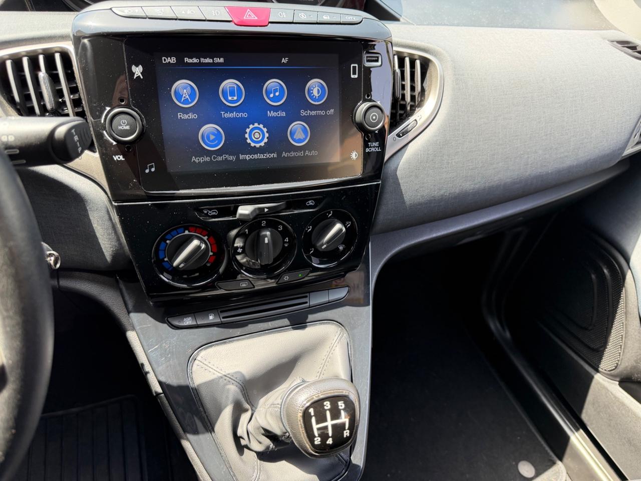 Lancia Ypsilon 1.2 69 CV 5 porte GPL Gold