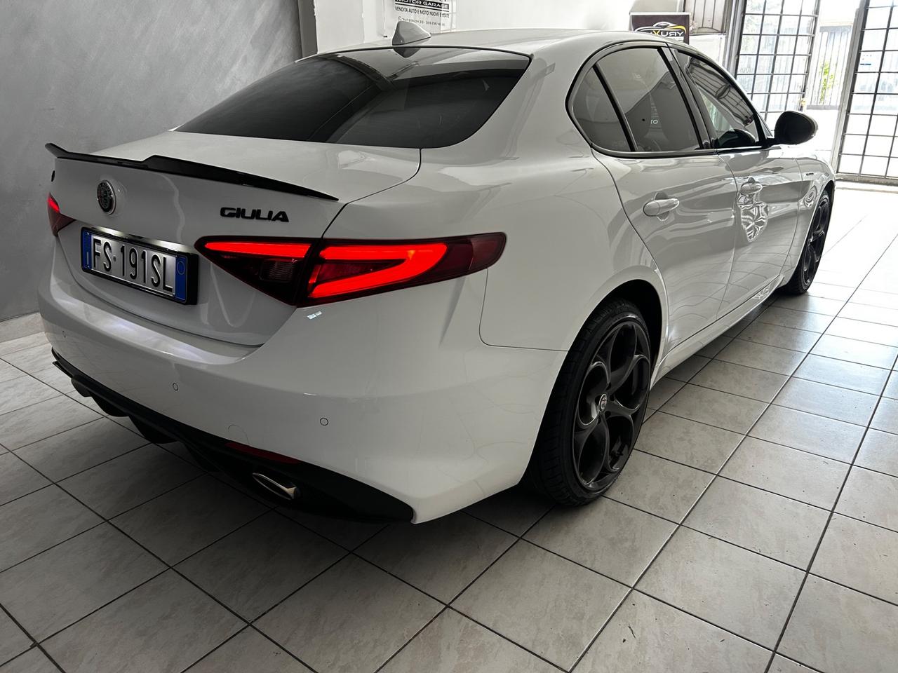 Alfa Romeo Giulia 2.2 Turbodiesel 210 CV AT8 AWD Q4 Veloce
