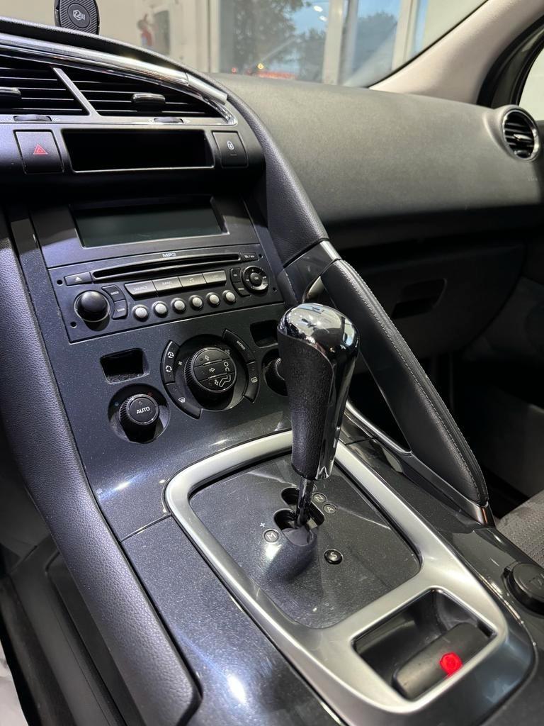Peugeot 3008 1.6 HDi 110CV cambio robotizzato Premium