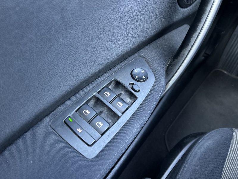 BMW Serie 1 120d 5 porte Attiva FUNZIONANTE