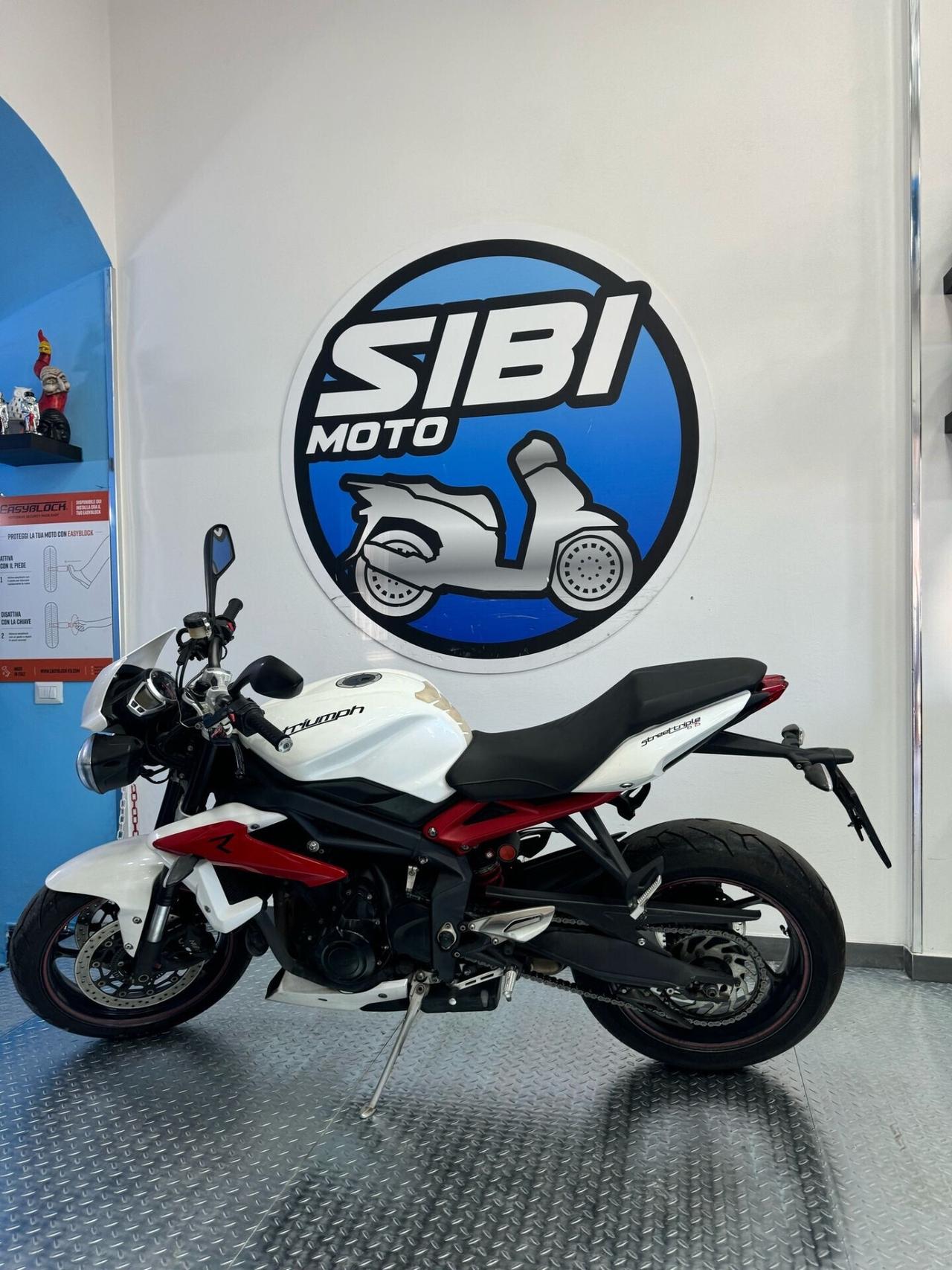 Triumph Street Triple 675