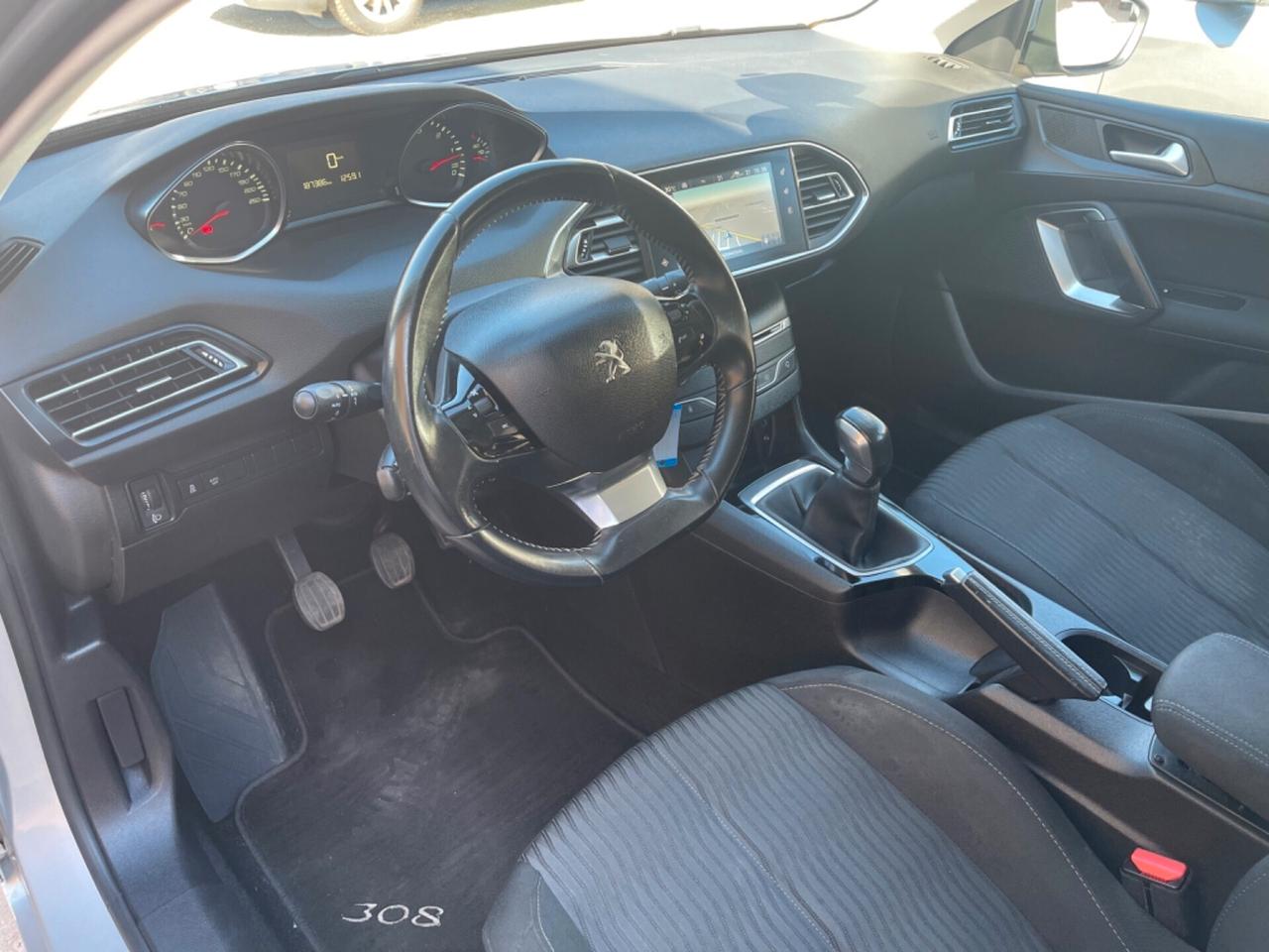 Peugeot 308 BlueHDi 120 S&S SW Business