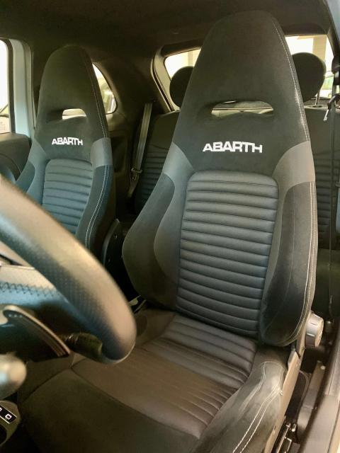 Abarth 695 695 1.4 t-jet Competizione 180cv MTA pari al nuovo