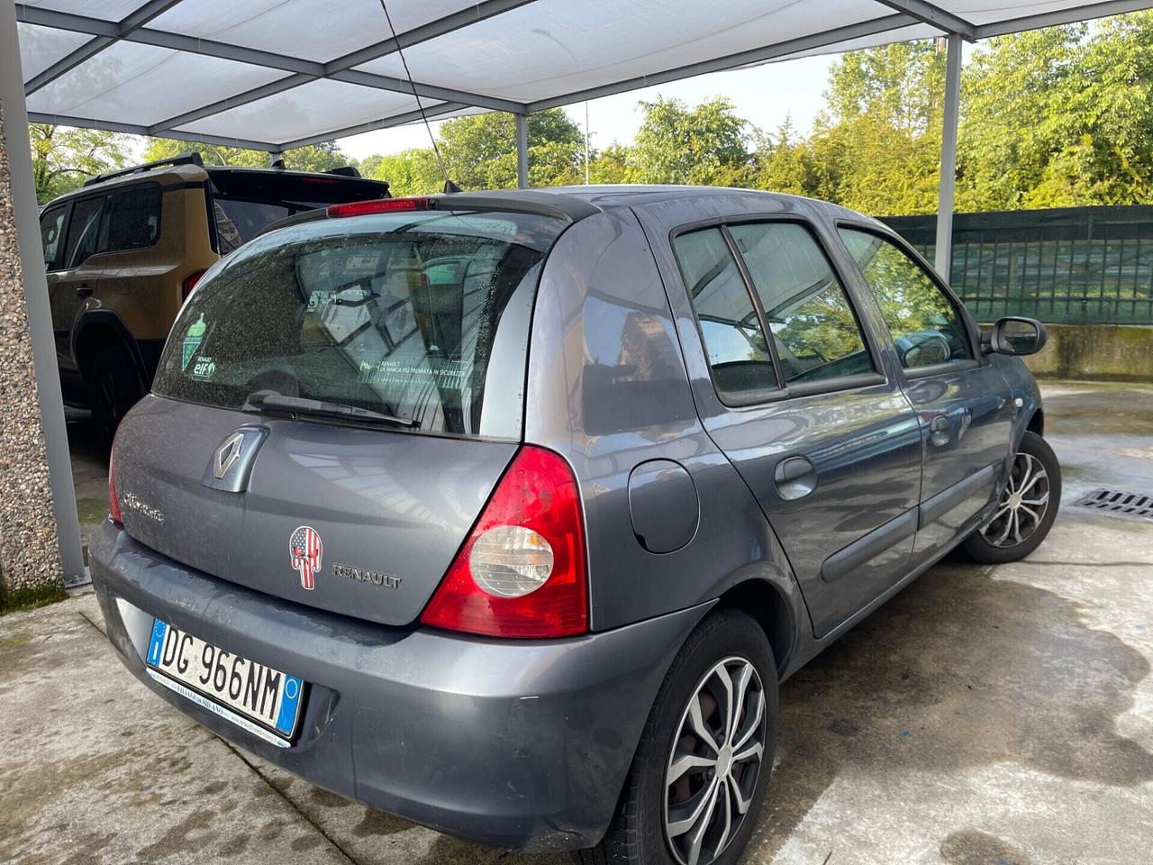 RENAULT CLIO STORIA 1.2 BENZINA EURO4 5P NEOPATENTATI