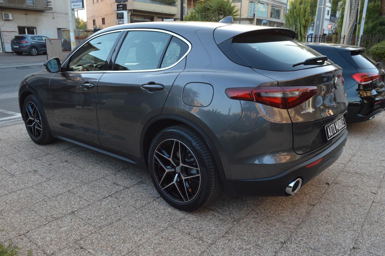 Alfa Romeo Stelvio 2.2 Turbodiesel 150 CV AT8 RWD Super