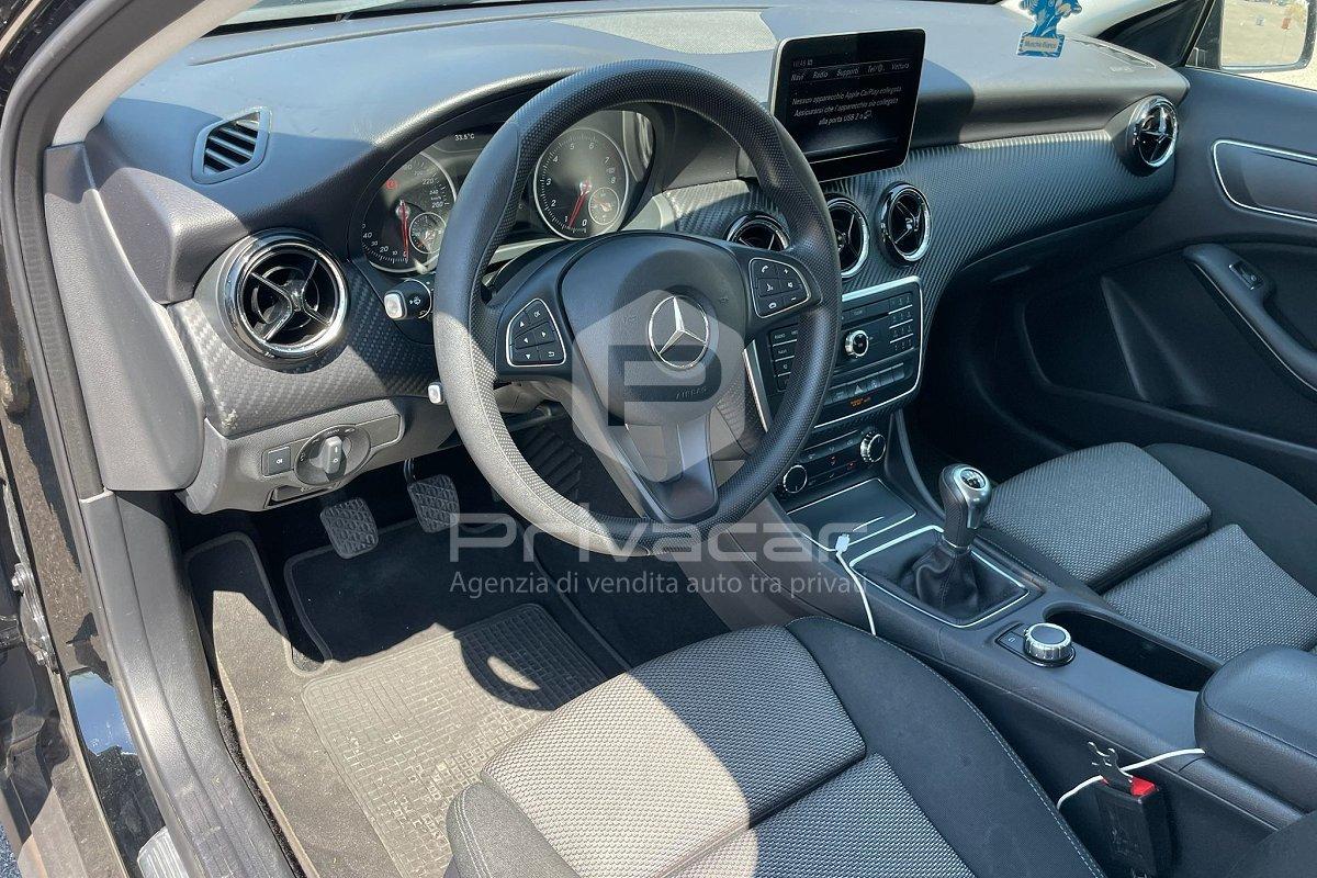 MERCEDES GLA 180 Business