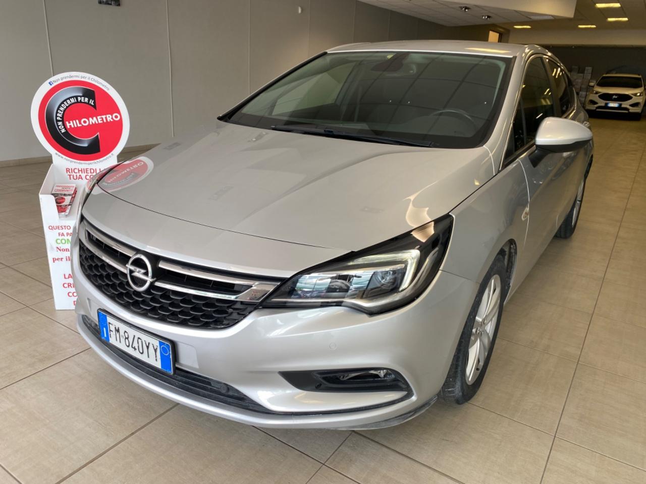 Opel Astra Berlina 1.6 136CV 5P Garanita