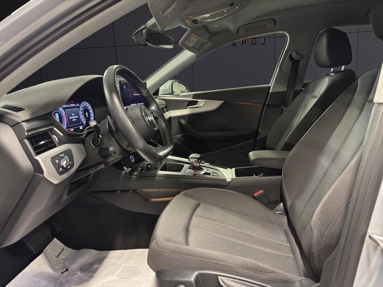 Audi A4 Avant 35 TDI/163 CV S tronic Business Advanced