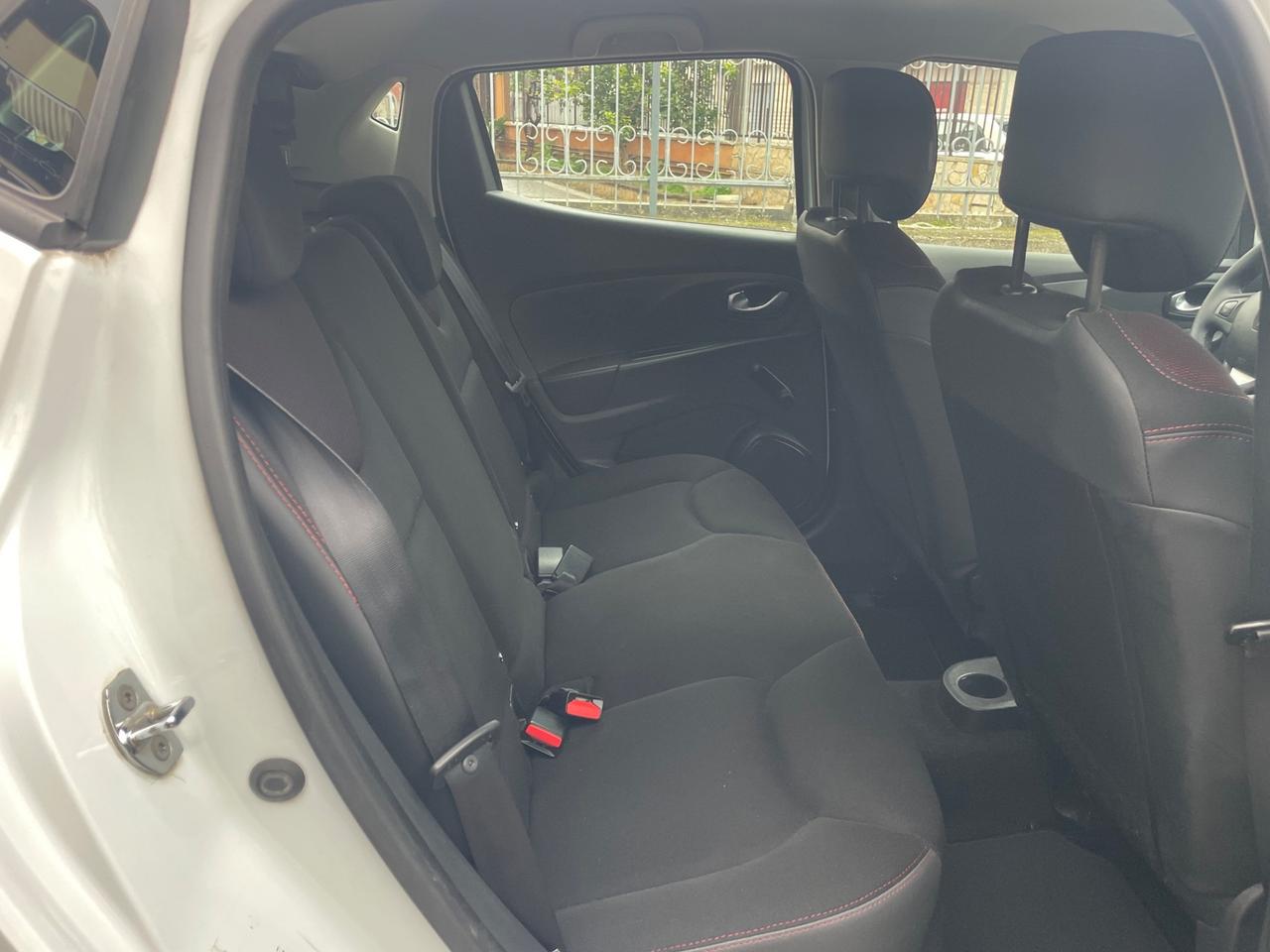 Renault Clio 1.5 dCi 8V 75CV Start&Stop 5 porte Duel
