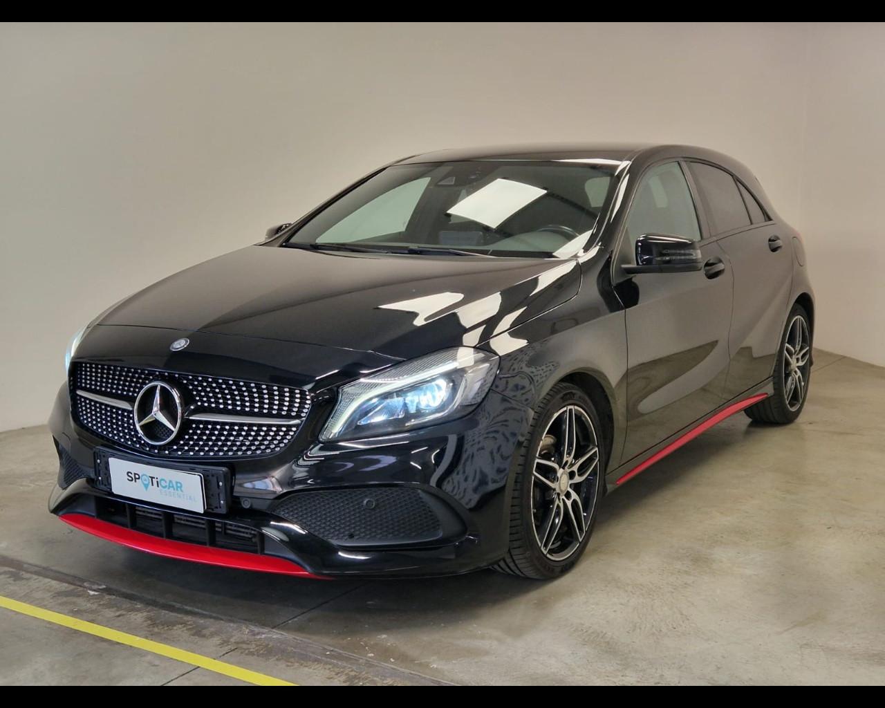 Mercedes-Benz Classe A - W176 - A 180 Dark Night edition